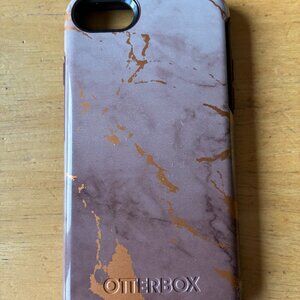 otterbox case iphone SE commuter (and 2 glass screen protectors)